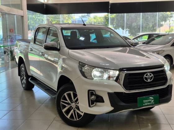 TOYOTA HILUX 2.8 SRV 4X4 CD 16V DIESEL 4P AUTOMÁTICO